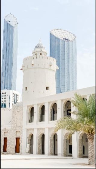 Corniche Street - Extremely Unique Room Abu Dhabi Exterior photo